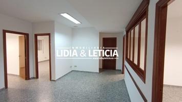 Oficina en alquiler en Alcalá de Guadaira, Silos photo 0