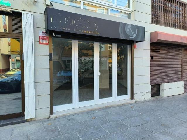 Local comercial en alquiler en Puerto de la Cruz, Martiánez photo 0