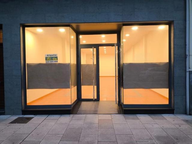 Local comercial en alquiler en Carballo, Poniente photo 0