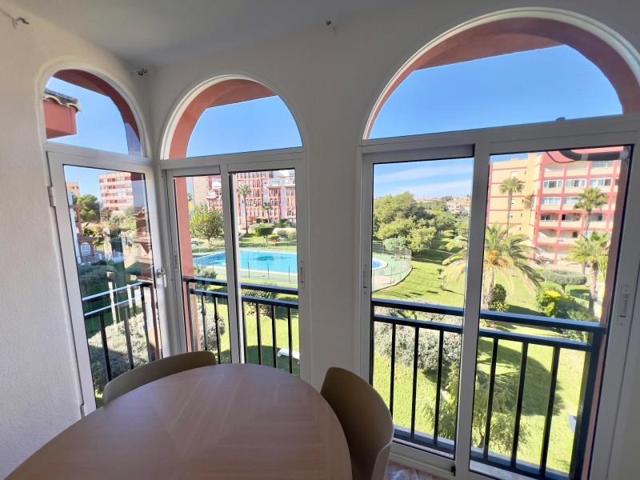 Apartamento en alquiler en Torrevieja, Aguas Nuevas photo 0
