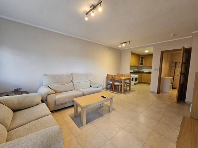 Piso en alquiler en Alicante, El Palmeral photo 0