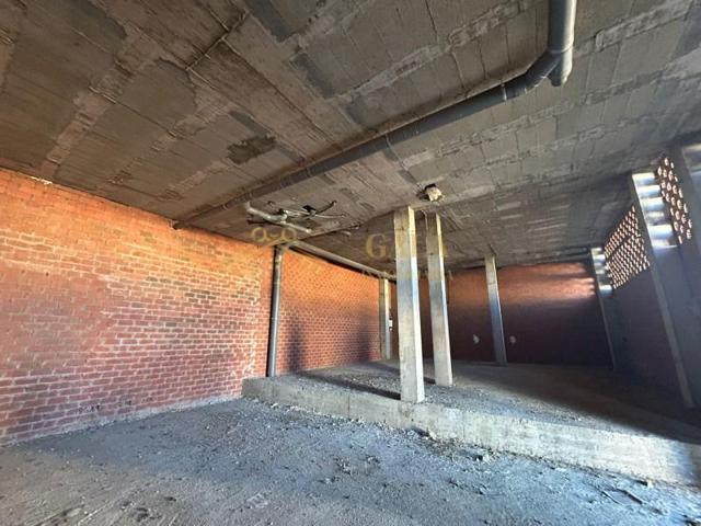 Local comercial en alquiler en Cáceres photo 0