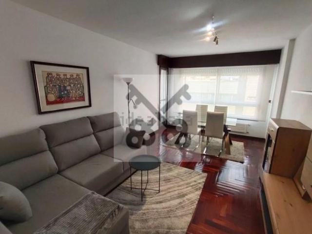 Piso en alquiler en Vigo photo 0