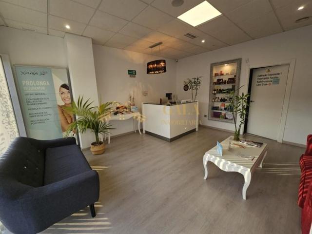 Local comercial en alquiler en Cáceres photo 0