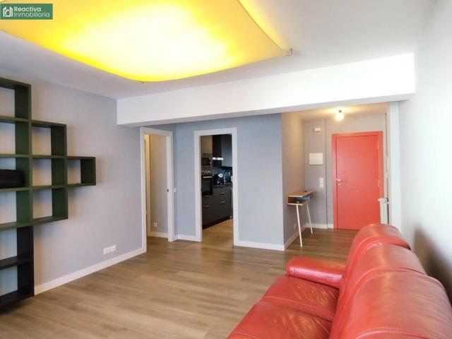 Piso en alquiler en Santiago de Compostela, Ensanche photo 0