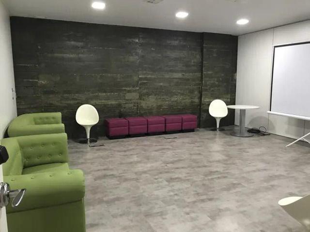 Oficina en alquiler en Madrid, Castilla photo 0