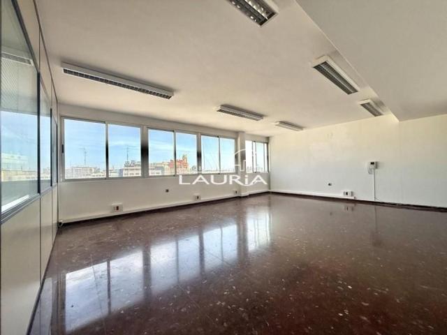 Oficina en alquiler en Valencia, Plaza del Ayuntamiento, 46002 photo 0