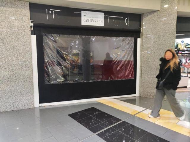 Local comercial en alquiler en Barberà del Vallès, Baricentro photo 0