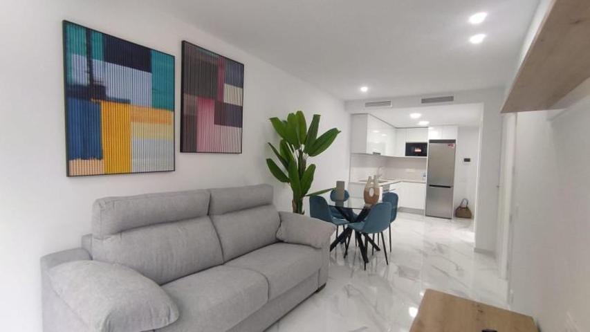 Apartamento en alquiler en Alicante, Rambla photo 0