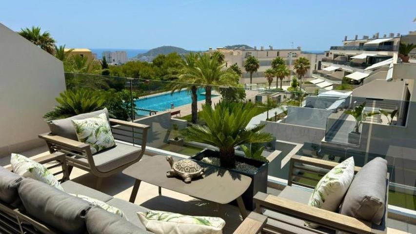 Apartamento en alquiler en Finestrat, Golf Bahía photo 0