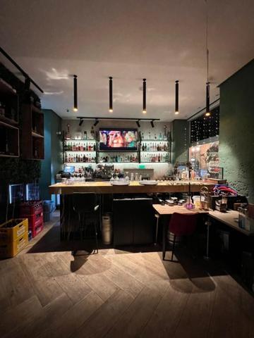 Local comercial en alquiler en Alicante, Centro Tradicional photo 0