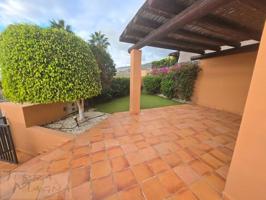 Bungalow en alquiler en Adeje photo 0