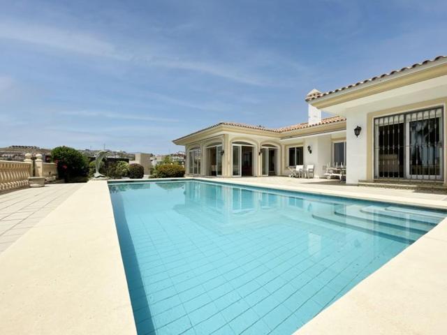 Chalet en alquiler en Benahavís, La Alqueria photo 0