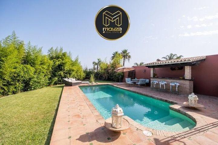 Chalet en alquiler en Benahavís, Benahavís photo 0