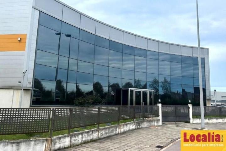 Nave industrial en alquiler en Santander photo 0