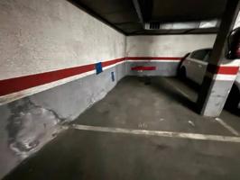 Parking en venta en L'Hospitalet de Llobregat, Sant Josep photo 0