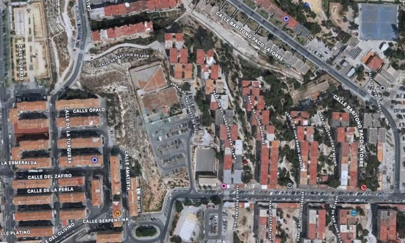 Piso en venta en Alicante, Alicante-Alacant photo 0