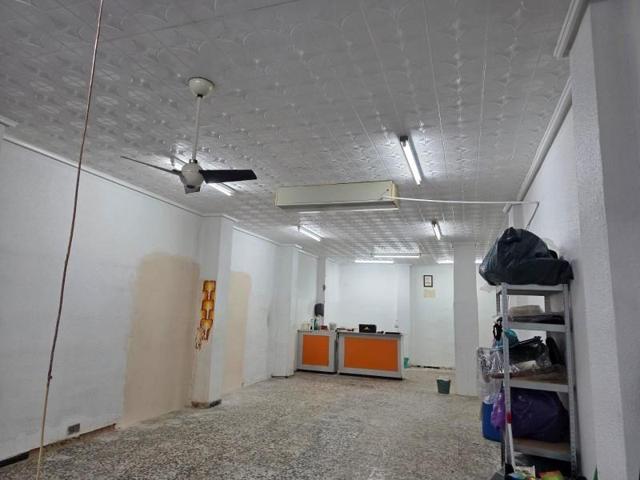 Local comercial en venta en Elche, Carrus photo 0