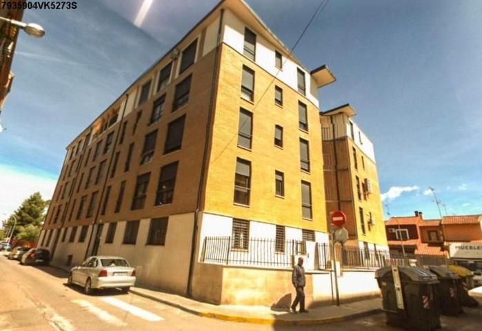 Piso en venta en Ocaña, Puerta de Murcia - Colegios photo 0