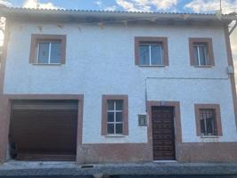 Casa en venta en Allueva, Aragon photo 0