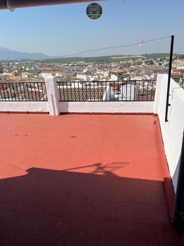 Casa en venta en Martos, Martos photo 0