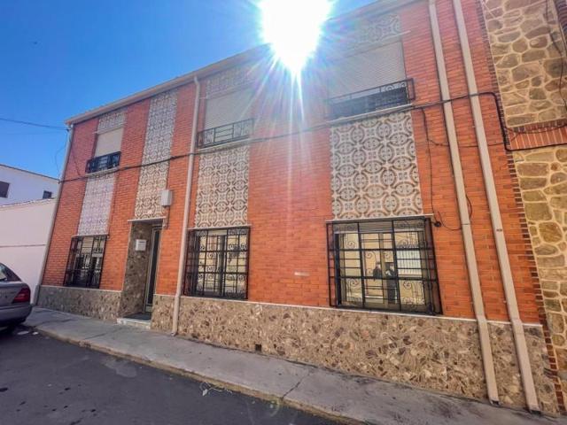 Casa en venta en Fuenterrobles, Comunidad valenciana photo 0