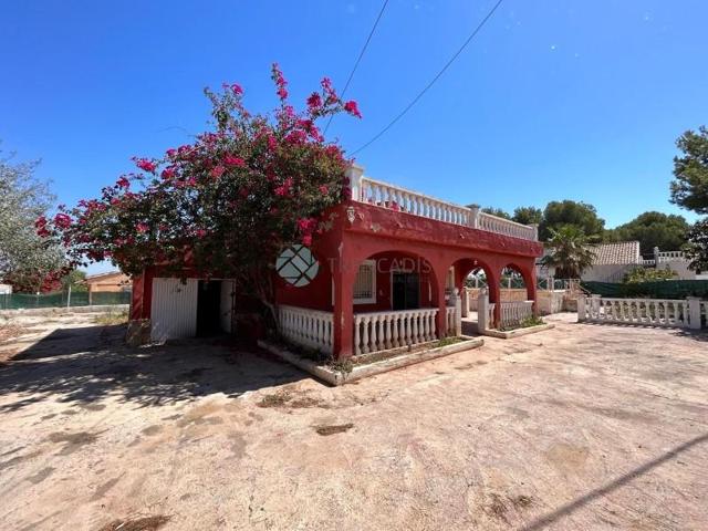 Chalet en venta en Godelleta, Godelleta photo 0