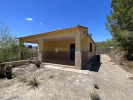 Chalet en venta en L'Olleria, Foia Candel photo 0