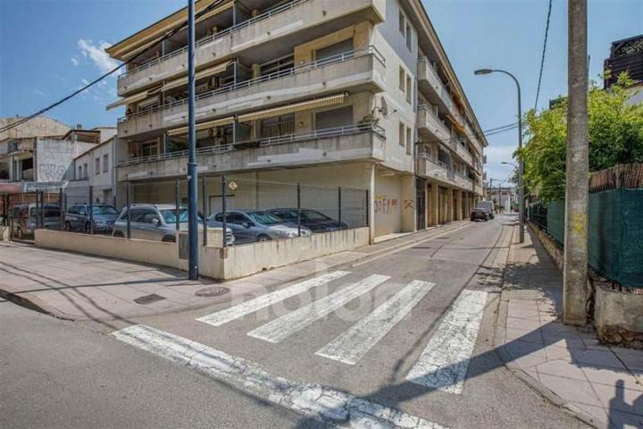 Piso en venta en Torroella de Montgrí, Baix Empordà photo 0