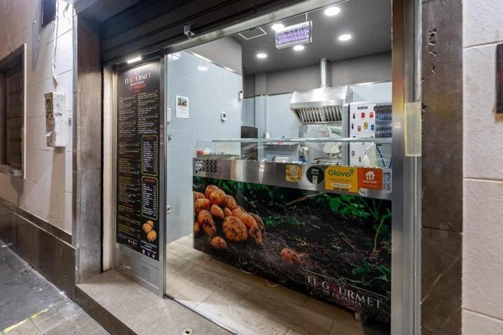 Local comercial en venta en Granada, Camino de ronda photo 0