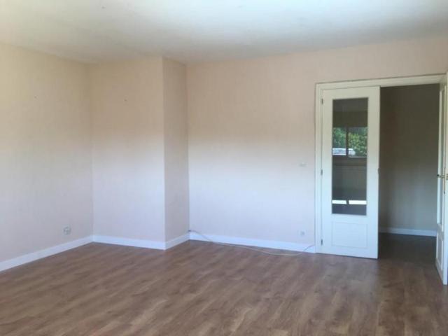 Piso en venta en Dueñas, Dueñas photo 0