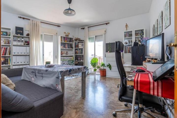 Piso en venta en Cúllar Vega, CENTRO photo 0