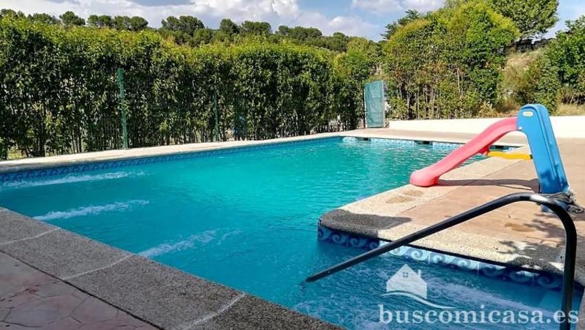 Adosada en venta en Rus, Calle Baeza, 23430 photo 0