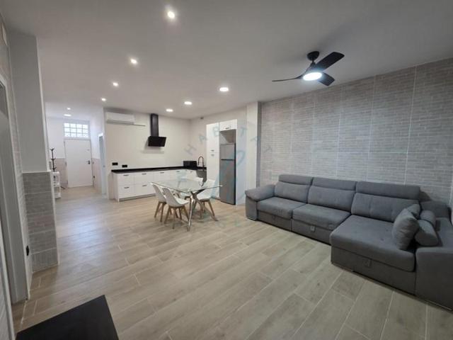 Local comercial en venta en Tavernes Blanques photo 0