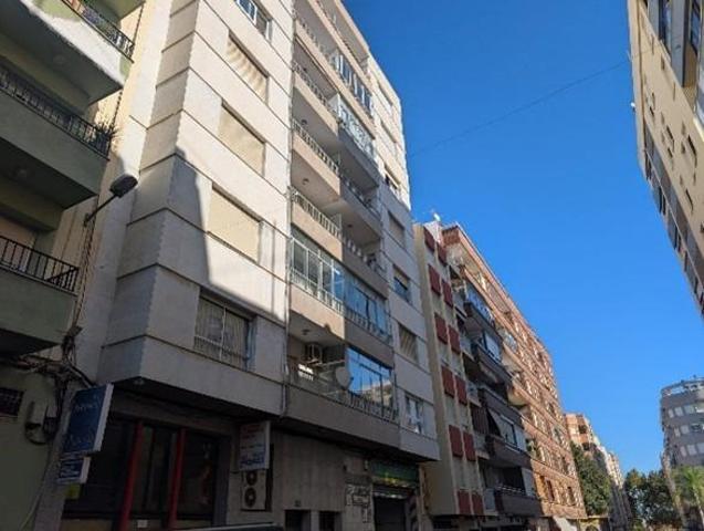 Piso en venta en Oliva, Oliva photo 0