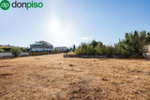 Terreno en venta en Huétor Vega, Avda colorados photo 0