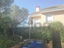 Chalet en venta en Méntrida, Área de Torrijos photo 0