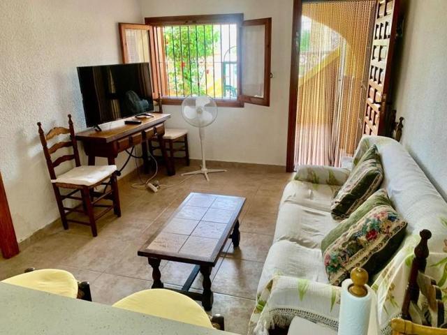 Apartamento en venta en Torrevieja, La Mata photo 0