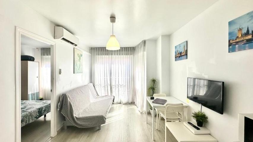 Apartamento en venta en Torrevieja photo 0