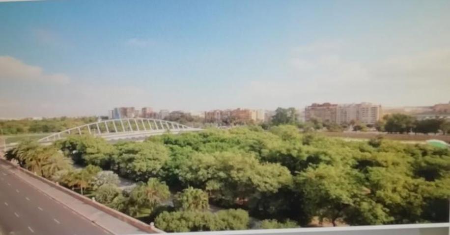 Local comercial en venta en Valencia, Alameda photo 0