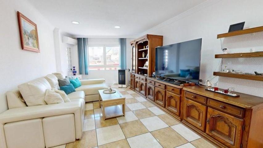 Apartamento en venta en Torrevieja, Torrevieja photo 0
