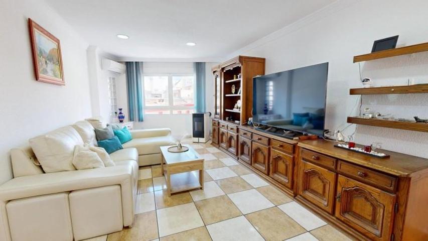 Apartamento en venta en Torrevieja, Torrevieja photo 0