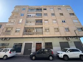 Apartamento en venta en Petrer photo 0