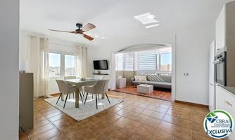 Apartamento en venta en Roses, Santa Margarida photo 0