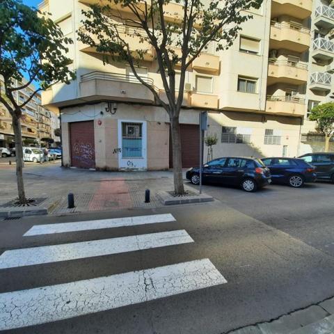 Local comercial en venta en Gandia, Hospital photo 0