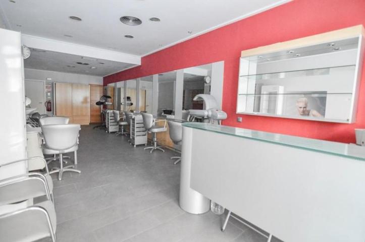 Local comercial en venta en Torrevieja, Torrevieja photo 0
