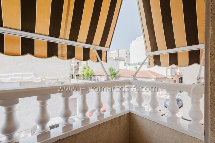 Apartamento en venta en Torrevieja photo 0