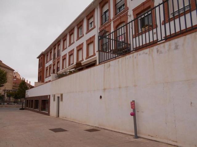 Local comercial en venta en Baza, Calle Alameda, 18800 photo 0