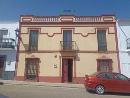 Casa en venta en Villanueva del Fresno, Villanueva Del Fresno photo 0