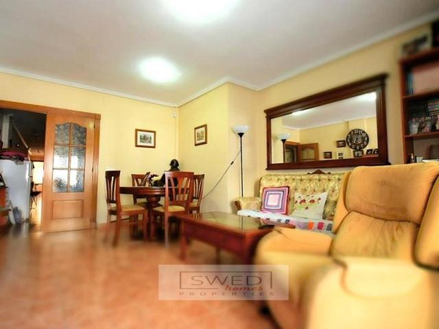 Apartamento en venta en Torrevieja photo 0
